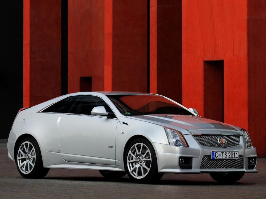  Cadillac CTS-V Coupe 2010 года  (EU) (фото 16 из 20)
